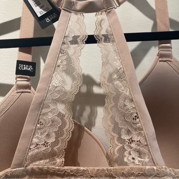 TORRID SZ 48D Set of 2 Push Up Plunge Front Closure Lace Razor Back  Bras NEW - Picture 3 of 13